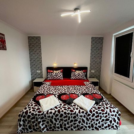 Calypso Rooms Фэгэраш Экстерьер фото